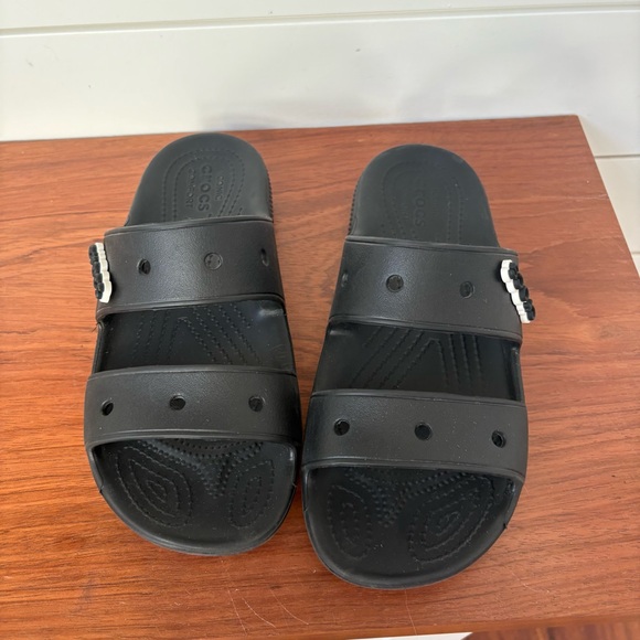 Crocs Classic Crocs Black V2 Slides Sandals Unisex Jibbitz Charms W 8 M 6 Comfy - Picture 5 of 9